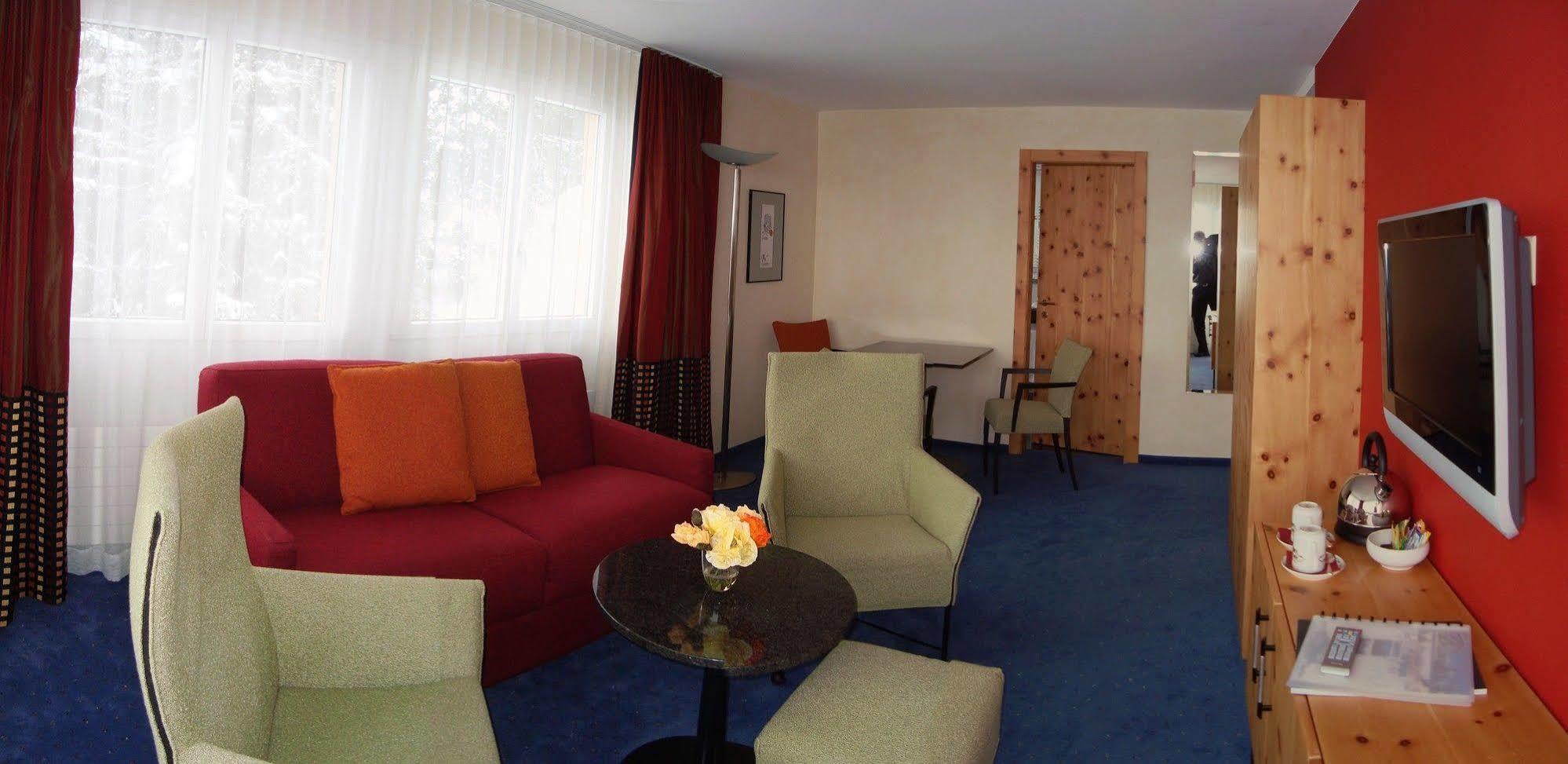 Hotel The Excelsior Ostfluegel Arosa Exterior foto