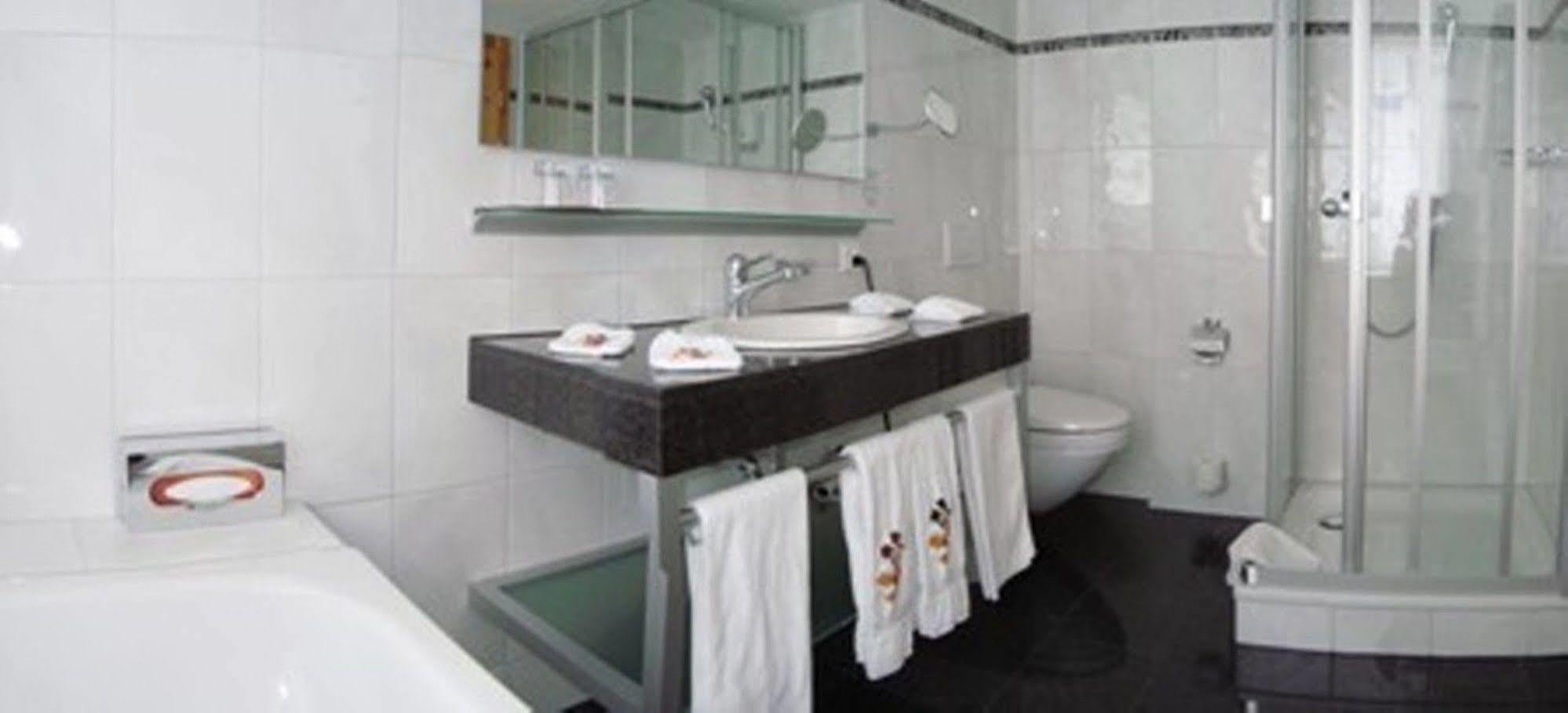 Hotel The Excelsior Ostfluegel Arosa Habitación foto